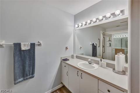 15441 Bellamar Cir 1113, Fort Myers FL - photo 16 of 46