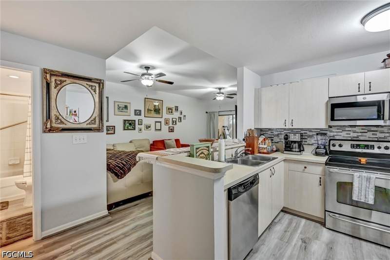 3 bedroom Condominium at 15441 Bellamar Cir 1113, Bellamar, Fort Myers — photo 5