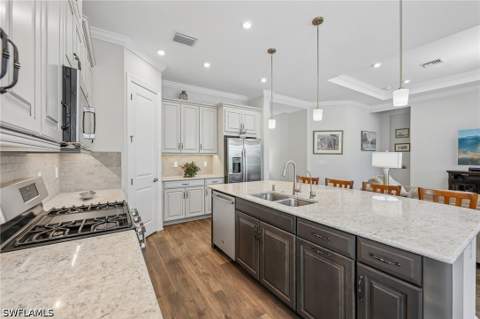 8131 Lucello Ter S, Naples FL - photo 11 of 47