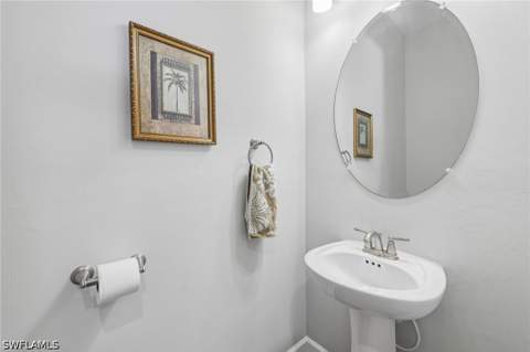 8131 Lucello Ter S, Naples FL - photo 17 of 47