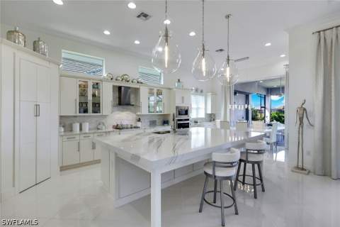 6245 Negril Isle Dr, Naples FL - photo 8 of 34
