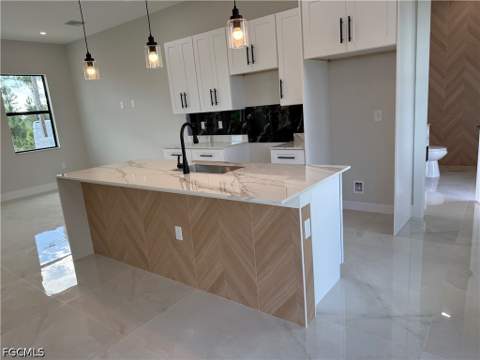 824 Dawhert Ave S, Lehigh Acres FL - photo 17 of 47