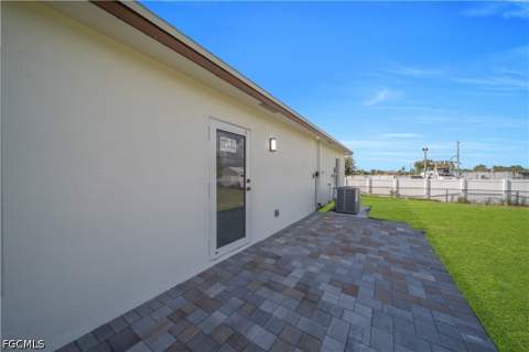 747 Fleming Ave S, Lehigh Acres FL - photo 20 of 28