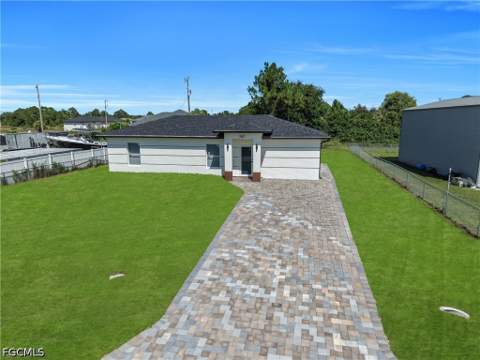 747 Fleming Ave S, Lehigh Acres FL - photo 22 of 28