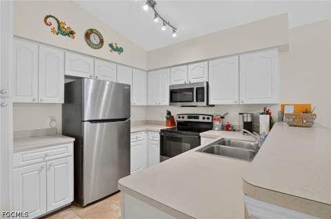4041 SE 11th Pl 207, Cape Coral FL - photo 10 of 45