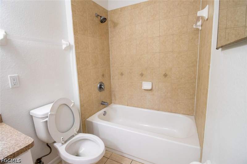 4 bedroom Duplex at 1500/1502 W 12th St, Lehigh Acres, Lehigh Acres — photo 5