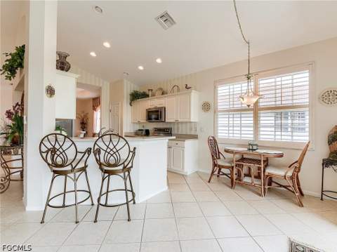 16125 Mount Abbey Way 201, Fort Myers FL - photo 18 of 40