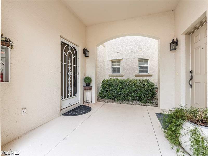 3 bedroom Condominium at 16125 Mount Abbey Way 201, Oxford Pointe, Fort Myers — photo 3