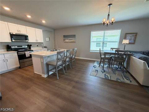 18524 Cronin Sand Ln, North Fort Myers FL - photo 7 of 29