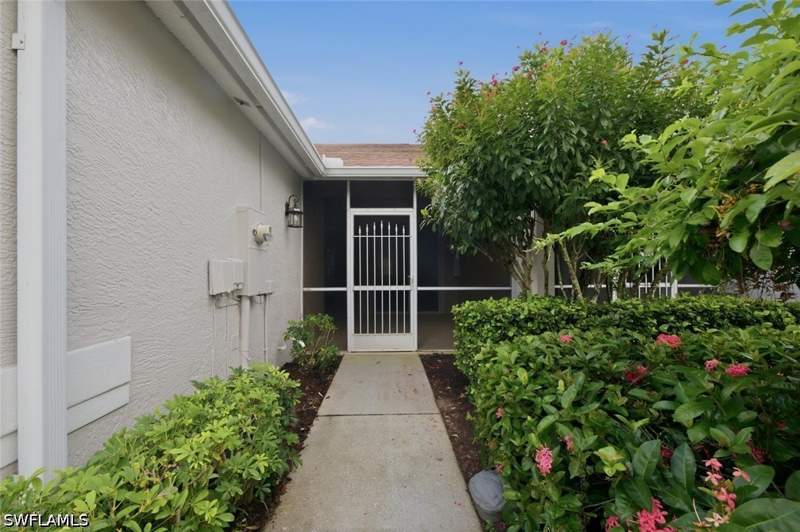 2 bedroom Attached at 1672 Morning Sun Ln D22, Heritage Greens, Naples — photo 3