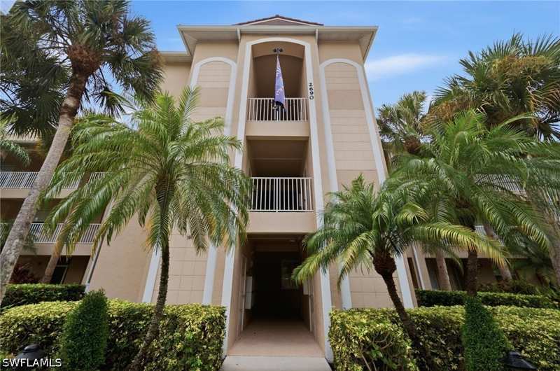 2 bedroom Condominium at 2690 Cypress Trace Cir 3214, Cypress Trace, Naples — photo 1