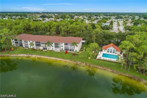 5708 Deauville Cir J102, Naples FL - photo 24 of 26