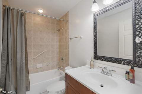583 Serendipity Dr 583, Naples FL - photo 11 of 16