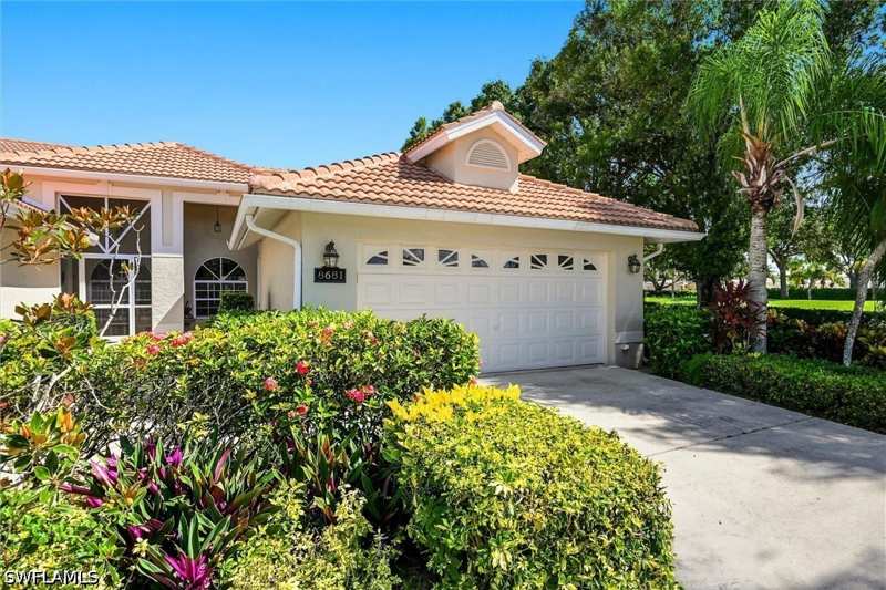 2 bedroom Attached at 8681 Mustang Dr, Mustang Villas, Naples — photo 1