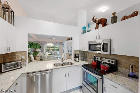 8681 Mustang Dr, Naples FL - photo 11 of 44