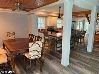 985 Honeybee Dr, Naples FL - photo 18 of 32