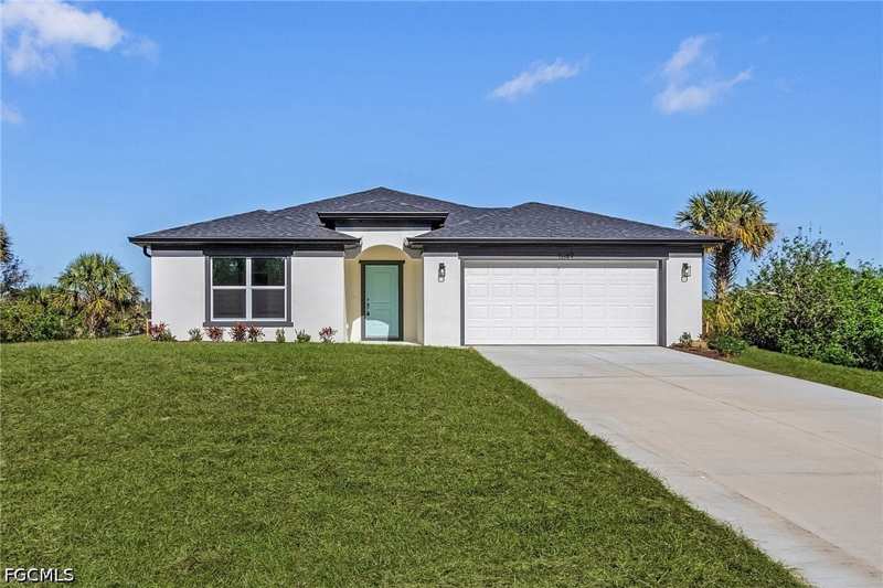 4 bedroom SingleFamilyResidence at 545 Oakshire Ln, Greenbriar, Lehigh Acres — photo 1