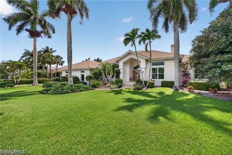 4 bedroom SingleFamilyResidence at 4677 Lighthouse Ln, Harrington Sound, Naples — photo 2