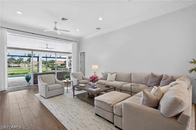 4 bedroom SingleFamilyResidence at 4677 Lighthouse Ln, Harrington Sound, Naples — photo 5