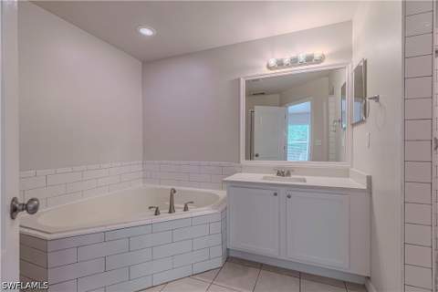 725 Kari Cir, Lehigh Acres FL - photo 19 of 28