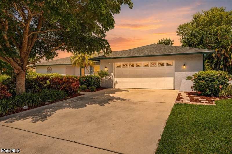 4 bedroom SingleFamilyResidence at 5720 Grillet Pl, Whiskey Creek, Fort Myers — photo 1