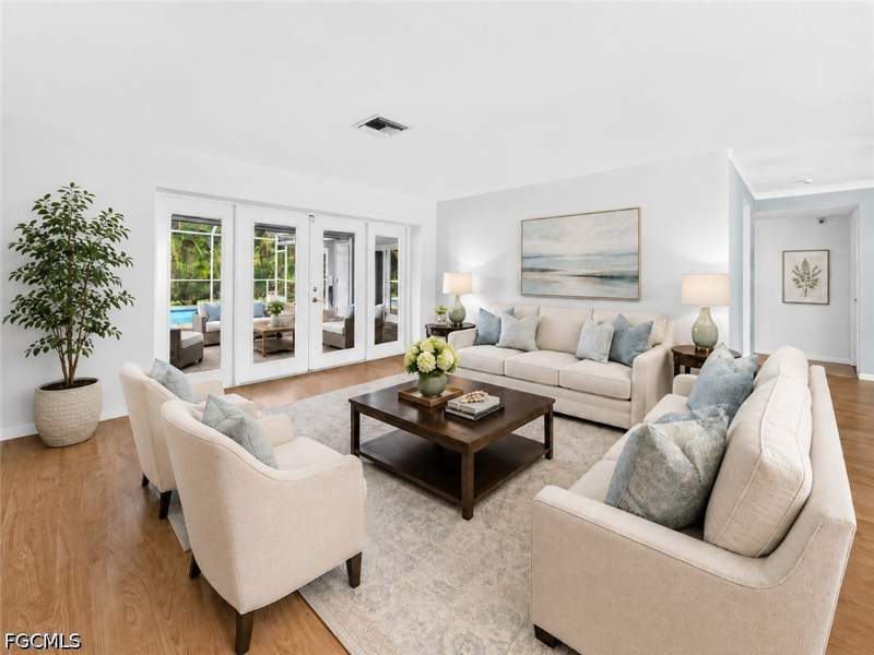 4 bedroom SingleFamilyResidence at 5720 Grillet Pl, Whiskey Creek, Fort Myers — photo 2