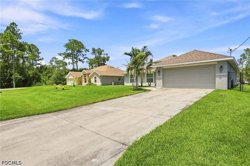 4 bedroom SingleFamilyResidence at 192 Townsend Ct, Lehigh Acres, Lehigh Acres — photo 3