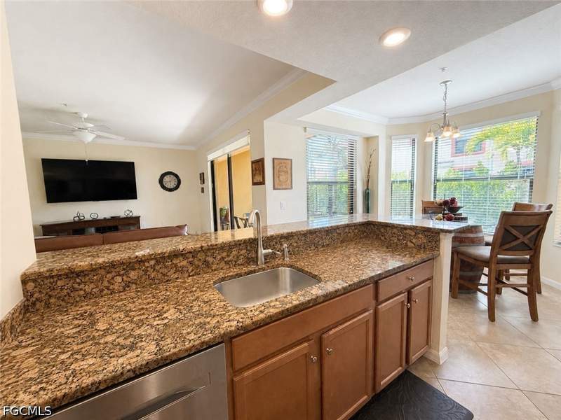2 bedroom Condominium at 13730 Julias Way 713, Palmetto Cove, Fort Myers — photo 5