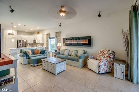 2569 Keystone Lake Dr, Cape Coral FL - photo 10 of 39