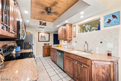 17880 Dracena Cir, North Fort Myers FL - photo 8 of 28