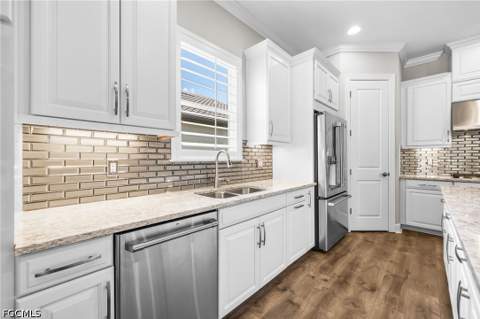 8558 Maggiore Ct, Naples FL - photo 10 of 50