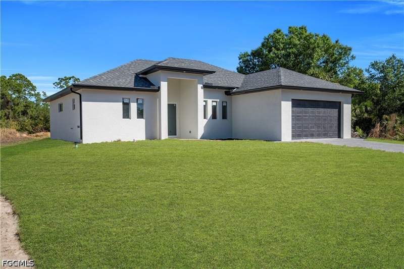 3 bedroom SingleFamilyResidence at 3006 16th St W, Lehigh Acres, Lehigh Acres — photo 2