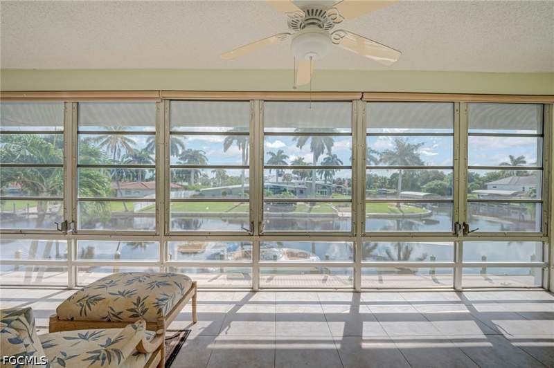 2 bedroom Condominium at 4940 Vincennes St 204, Coralair, Cape Coral — photo 4