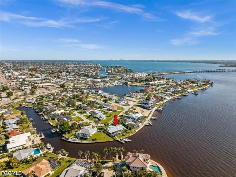 4 bedroom SingleFamilyResidence at 1600 Edith Esplanade, Yacht Club, Cape Coral — photo 3
