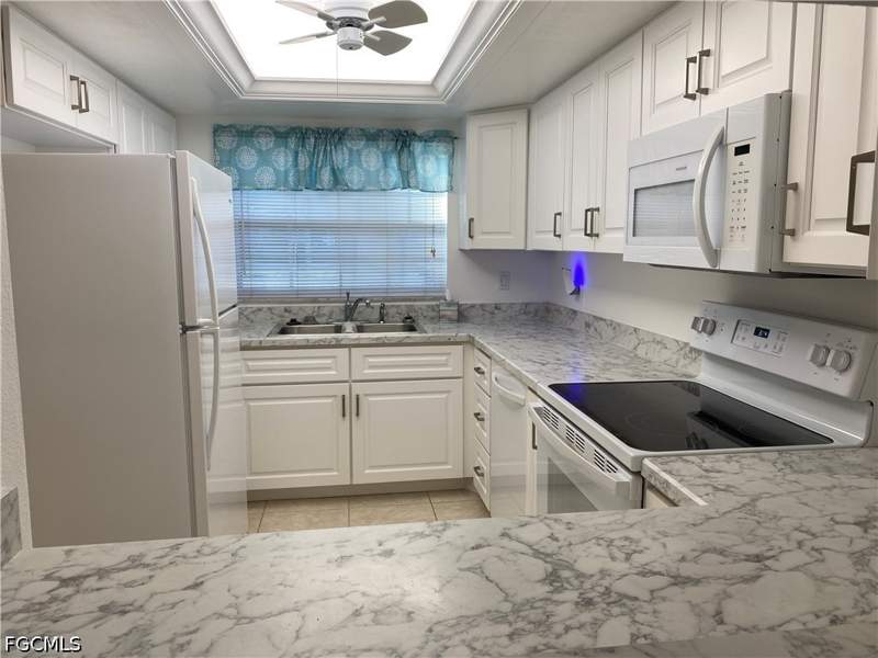 2 bedroom Condominium at 7050 Nantucket Cir 4, Nantucket, North Fort Myers — photo 4