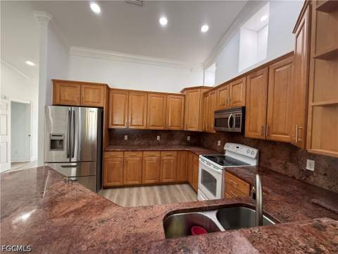 2712 25th St W, Lehigh Acres FL - photo 18 of 39