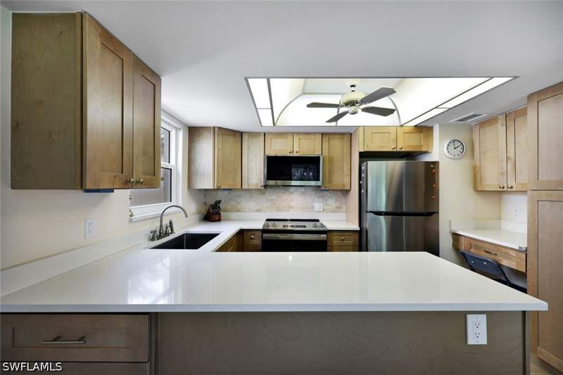 2 bedroom Condominium at 1549 Sandpiper St 35, Royal Bay Villas, Naples — photo 5