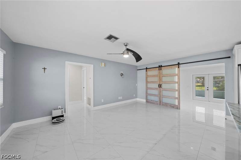 3 bedroom SingleFamilyResidence at 1956 Indian Creek Dr, Riverbend, North Fort Myers — photo 3