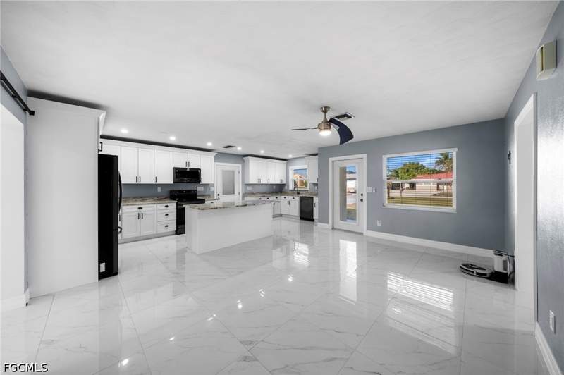 3 bedroom SingleFamilyResidence at 1956 Indian Creek Dr, Riverbend, North Fort Myers — photo 5