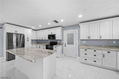 1956 Indian Creek Dr, North Fort Myers FL - photo 9 of 27
