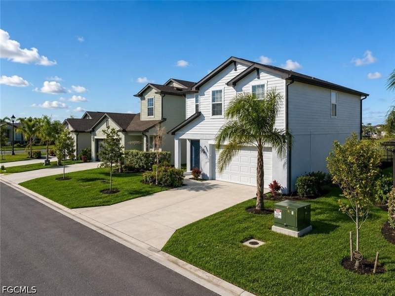 3 bedroom SingleFamilyResidence at 17809 Belforte Ct, Crane Landing, North Fort Myers — photo 2