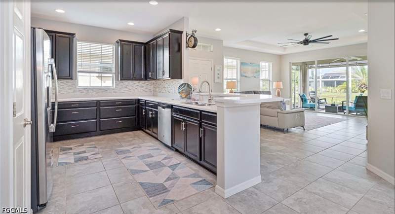 2 bedroom SingleFamilyResidence at 2703 Vareo Ct N, Sandoval, Cape Coral — photo 5