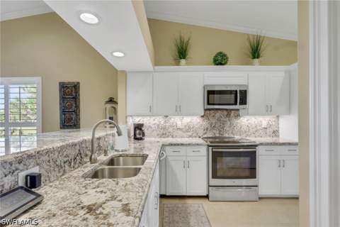 5270 Fox Hollow Dr 607, Naples FL - photo 11 of 48
