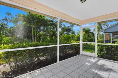 1542 Trafalgar Ln A, Naples FL - photo 23 of 28