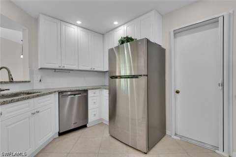 1542 Trafalgar Ln A, Naples FL - photo 6 of 28