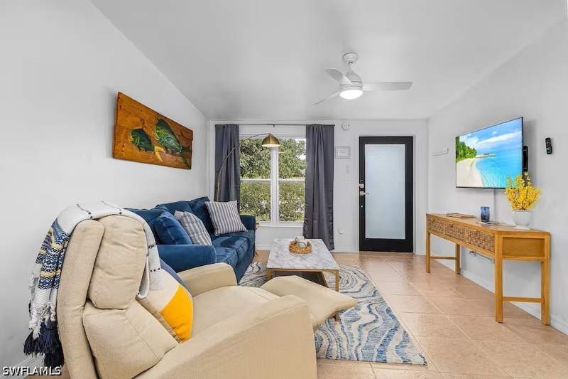 4 bedroom SingleFamilyResidence at 1303 Delmar Ln, Brookside, Naples — photo 5
