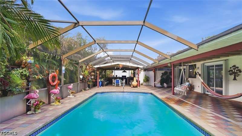 3 bedroom SingleFamilyResidence at 208 Daleview Ave, Lehigh Acres, Lehigh Acres — photo 1