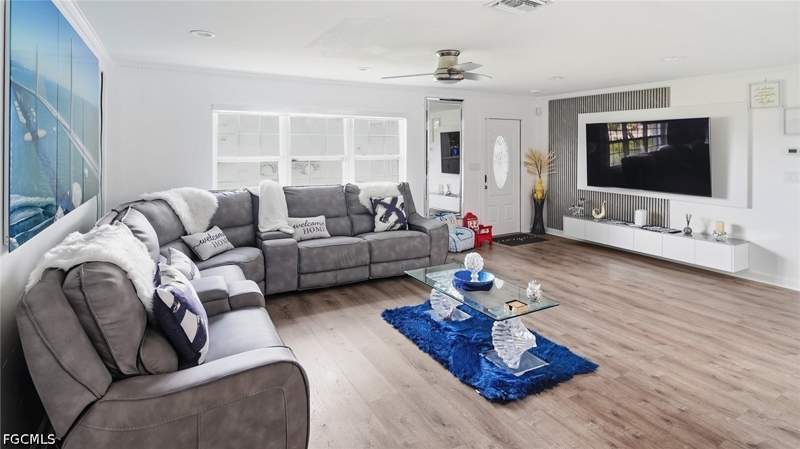 3 bedroom SingleFamilyResidence at 208 Daleview Ave, Lehigh Acres, Lehigh Acres — photo 5