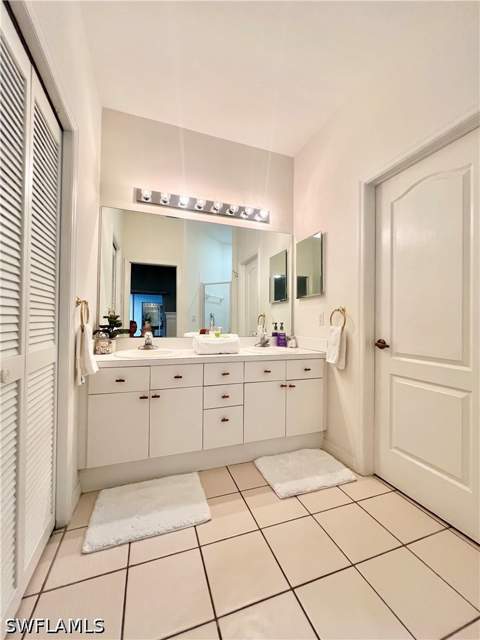 8010 Belmont Ct, Naples FL - photo 13 of 19