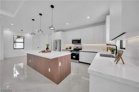 2719 33rd St W, Lehigh Acres FL - photo 10 of 48